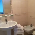 Mercedes Otel 3*