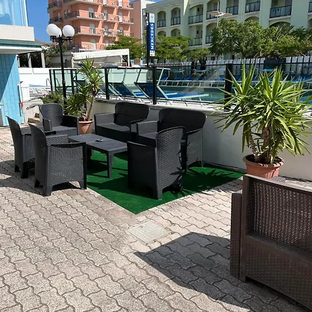 Mercedes Hotel 3*