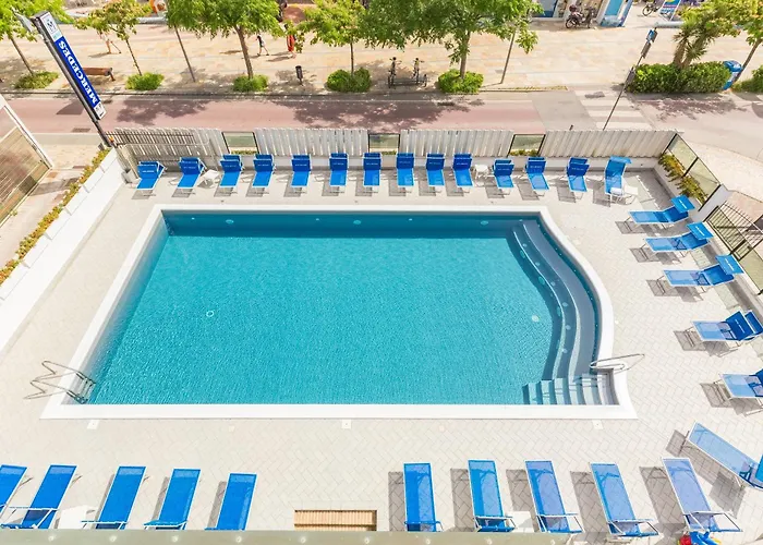 Mercedes מלון 3*